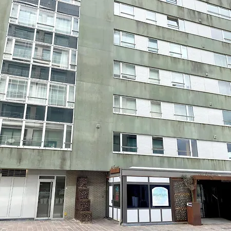 In Near The Ньивпорт