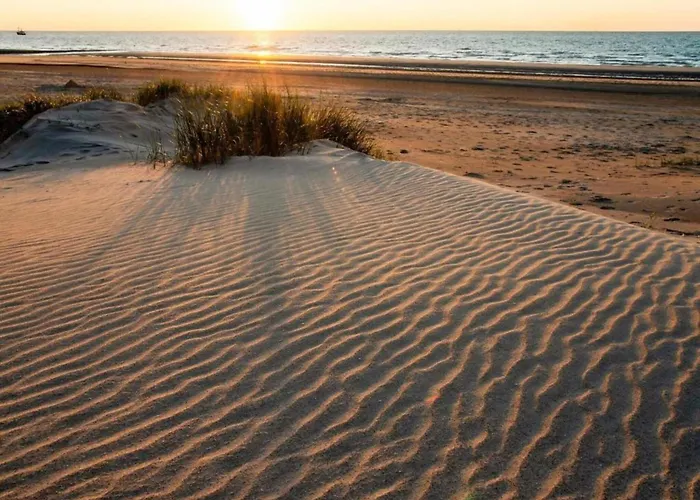 In Near The Апартаменты Ньивпорт